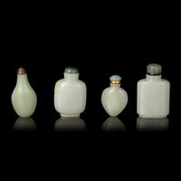 Four Chinese White and Celadon Jade Snuff Bottles, 19th-Early 20th Century 晚清-民國 青玉及白玉鼻烟壺四支