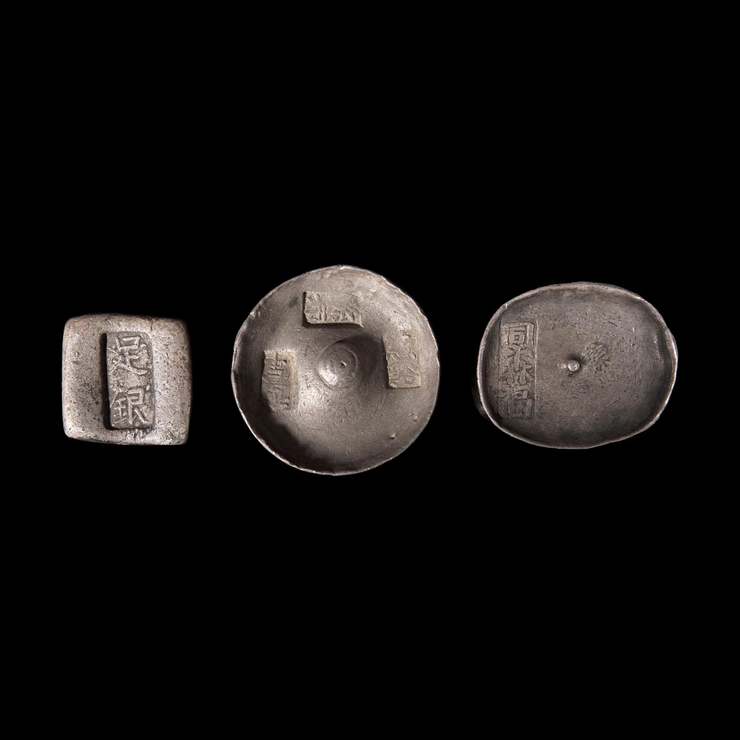 A Collection of Eight Chinese Silver Ingots, 19th to Early 20th Century 晚清民國 銀錠一組八件