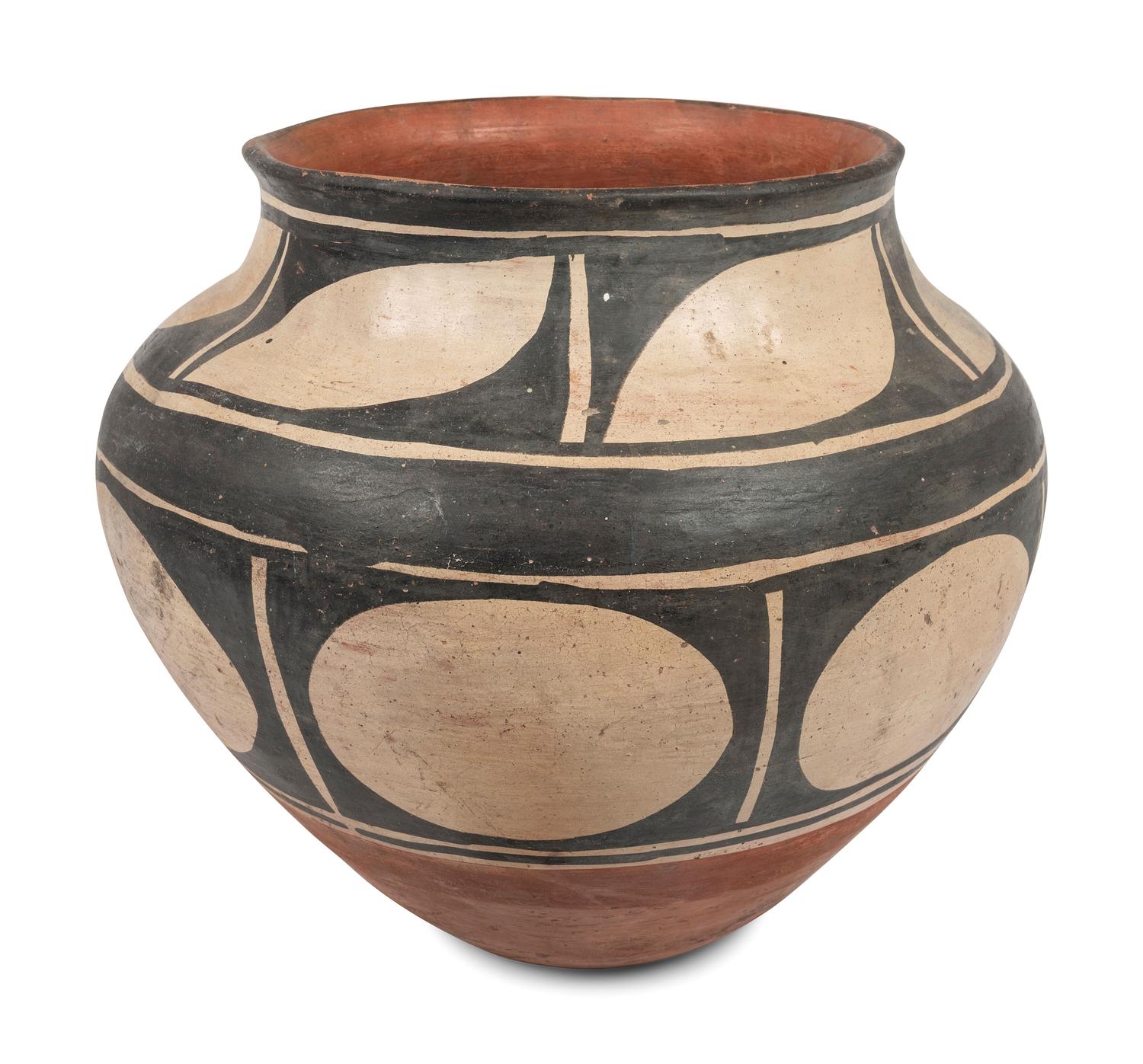 Kewa Pottery Jar