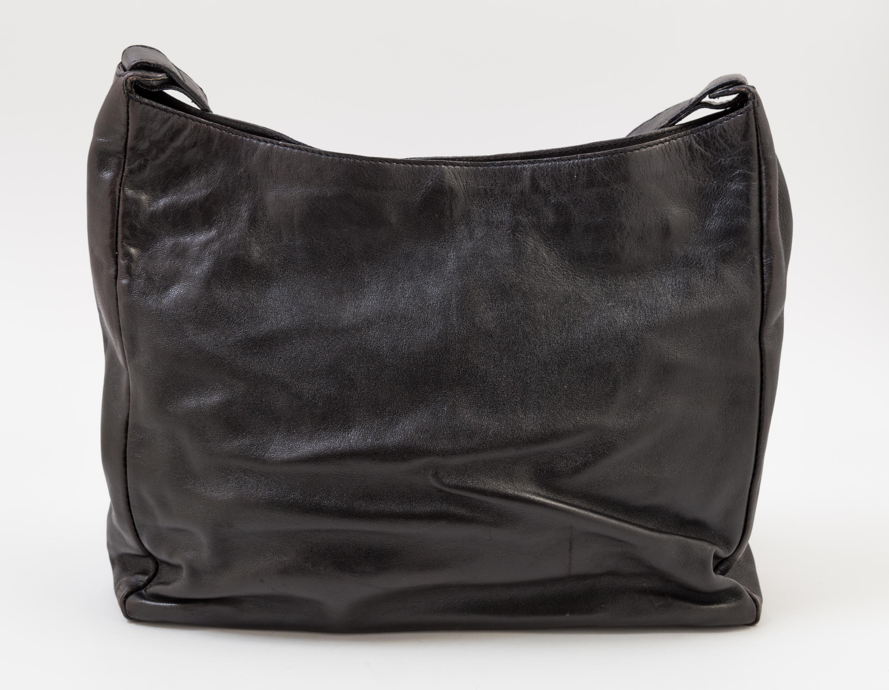 A Bottega Veneta Black Shoulder Bag, 1980-90s 12" x 10.5" x 3.5"; Strap drop: 19".