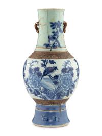 A Chinese Export Blue and White Porcelain Vase