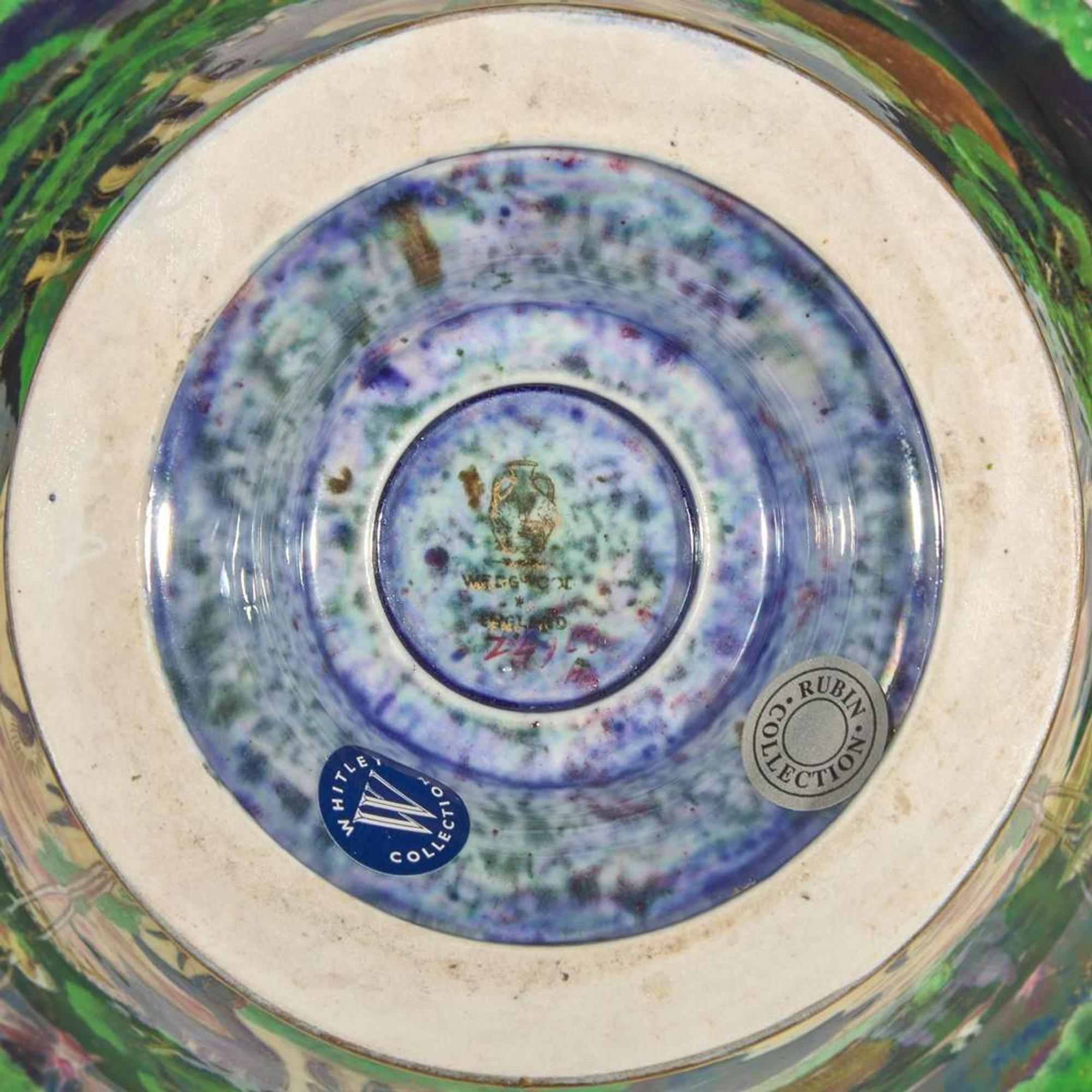 A Wedgwood Fairyland Lustre Antique Center Bowl UK, circa 1925