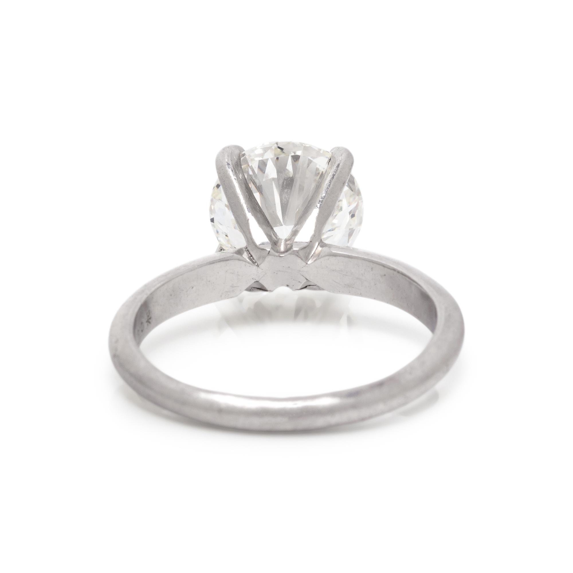 DIAMOND RING