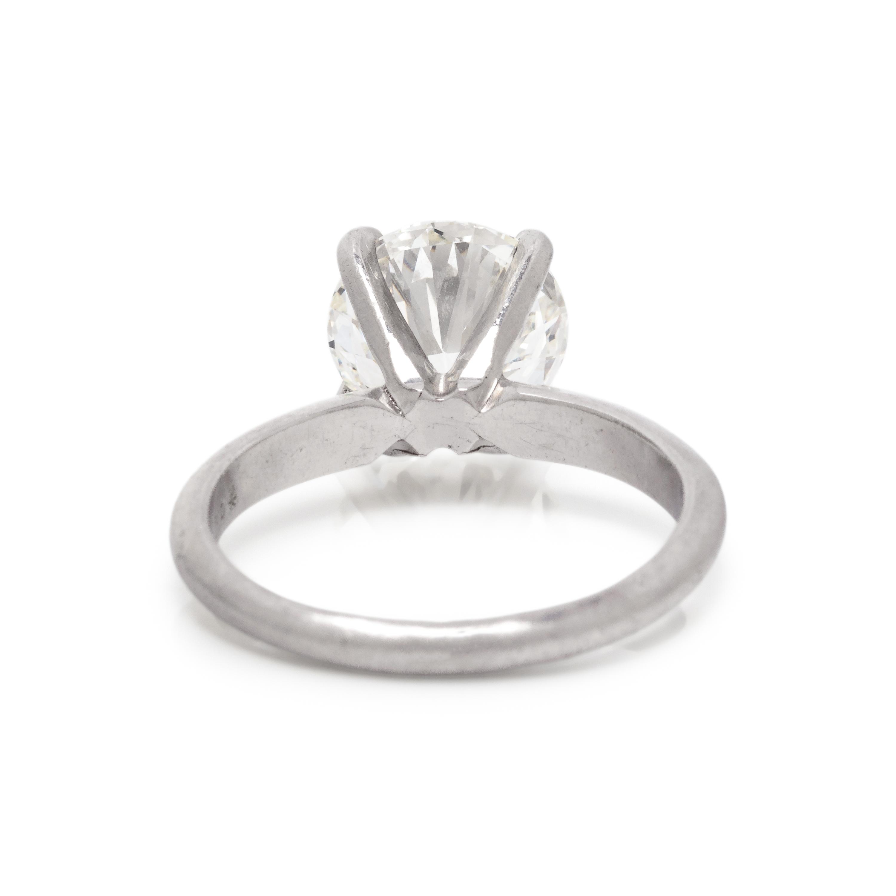 DIAMOND RING