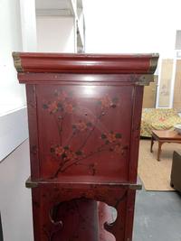 A Japanese lacquer display cabinet with cloisonné panels 日本漆器立柜及底座 Late Meiji period ????