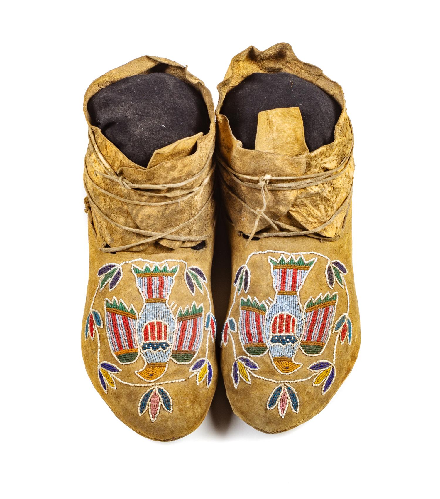 Dakota Sioux Beaded Moccasins