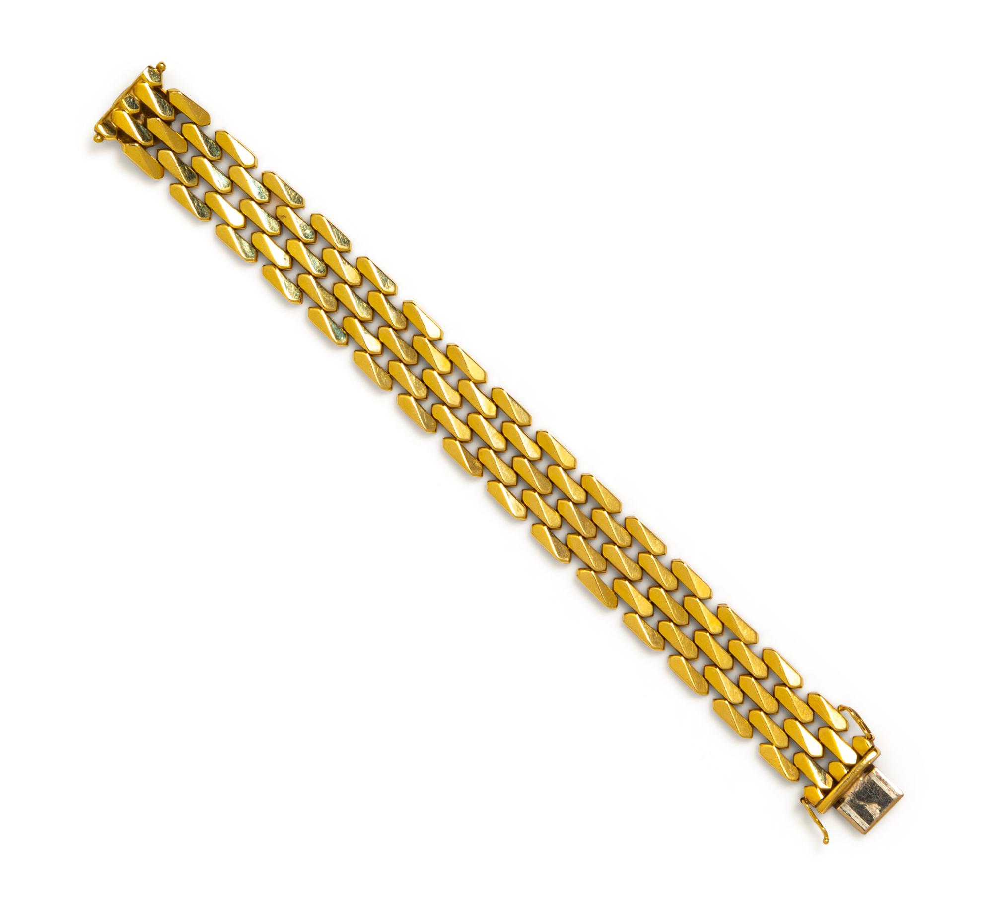 A 14 Karat Yellow Gold Bracelet,