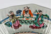 A Pair of Chinese Export Porcelain Bowls
