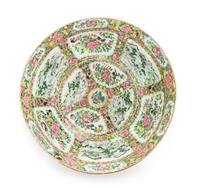 A Large and Fine Chinese Export Rose Canton Porcelain Punch Bowl Diameter 18 1/8 inches. — EARLY 19TH CENTURY