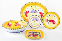 An Assembled Set of Susan Sargent Present Tense Pottery Ware