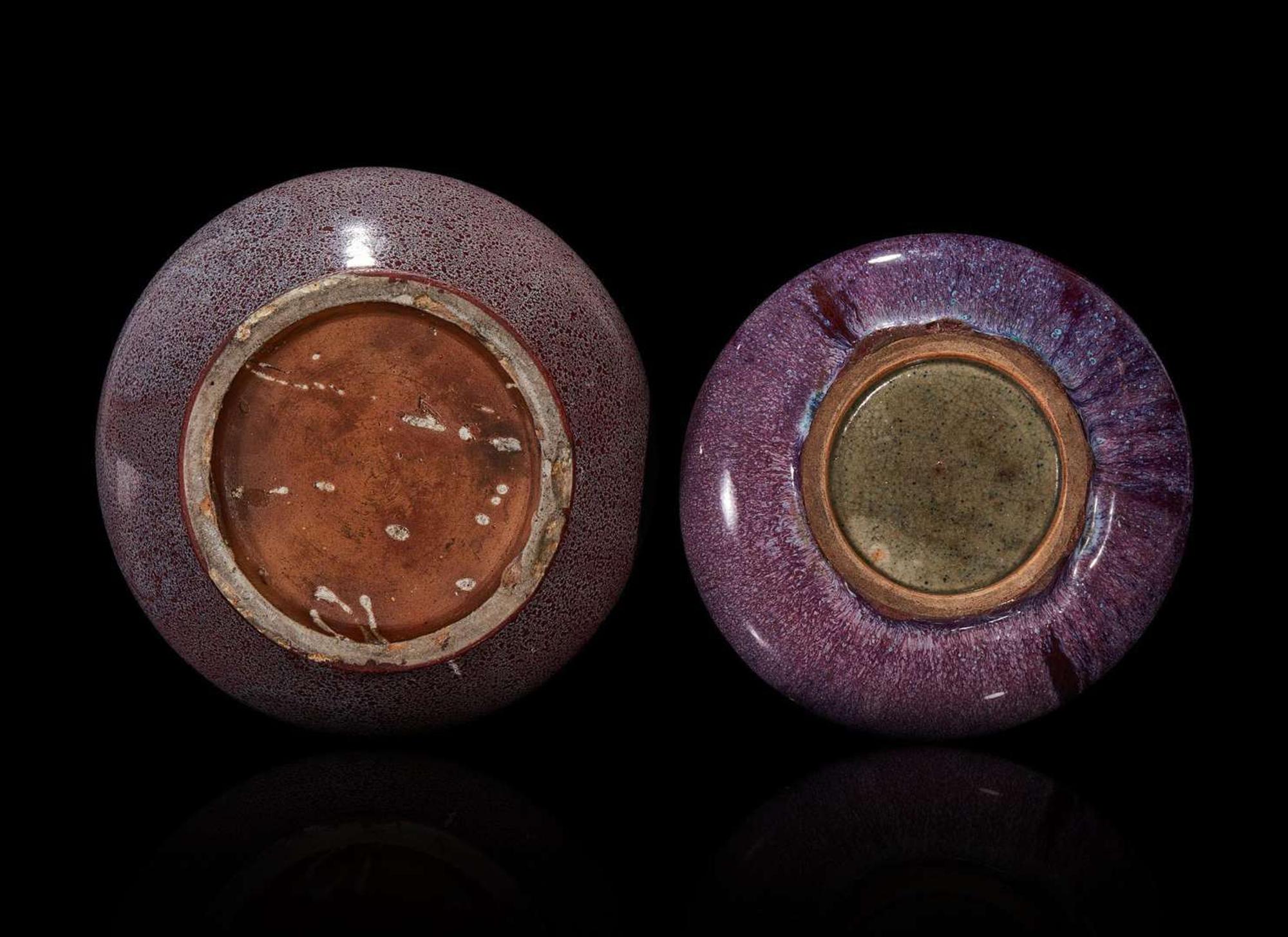 A Chinese flambe-glazed vase and a narcissus bowl 窯變釉花樽與水仙盆
