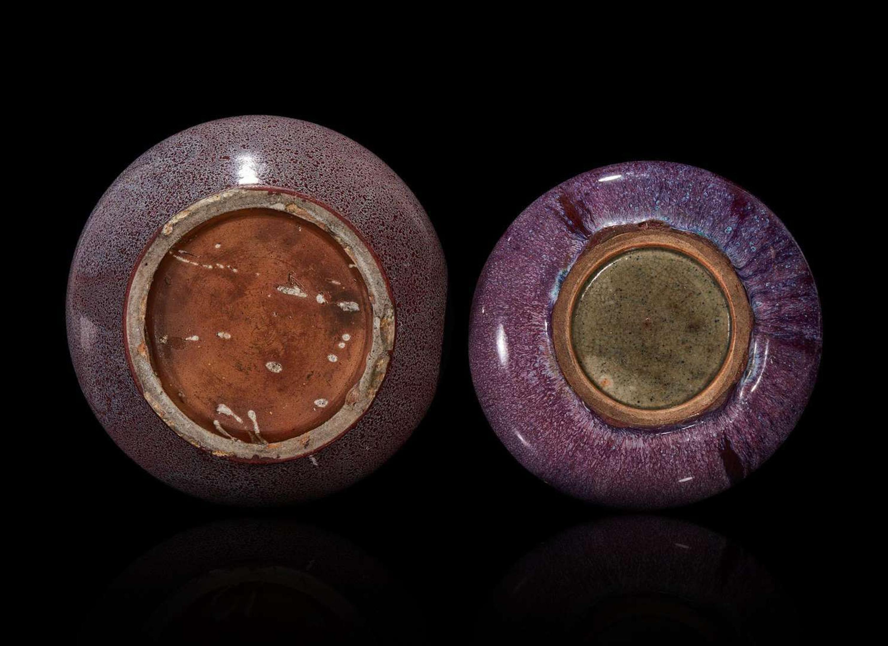 A Chinese flambe-glazed vase and a narcissus bowl 窯變釉花樽與水仙盆