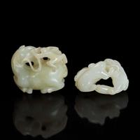 Two Chinese jade pendants 玉佩两件 Qing Dynasty ?