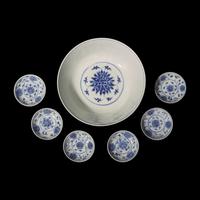 A Group of Seven Chinese Blue and White "Lotus" Dishes, 19th to 20th Century 晚清-民國 青花纏枝蓮紋瓷碗一組七件