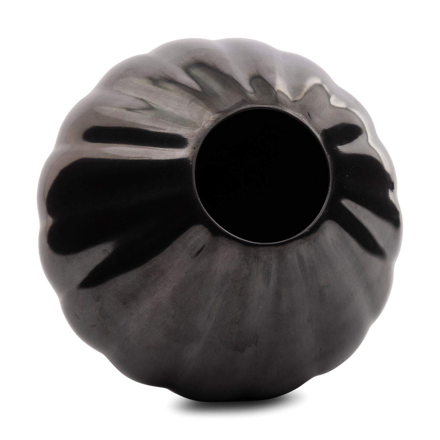 Mata Ortiz Melon Pottery Jar