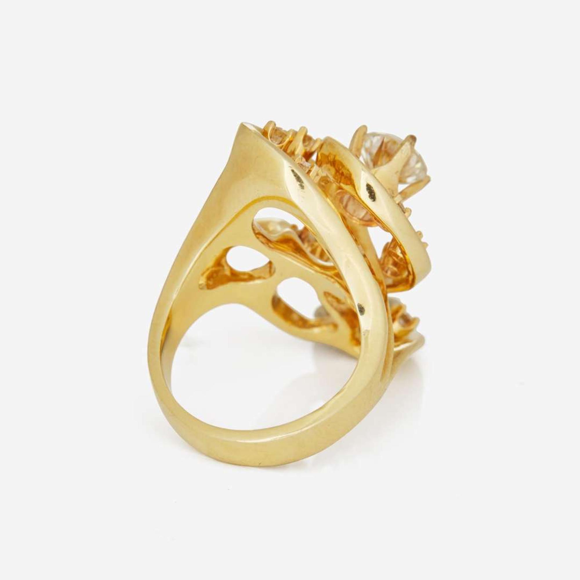 A 14K Yellow Gold and Diamond Ring 0.92 Carat Round Brilliant-Cut Diamond, GIA Certified