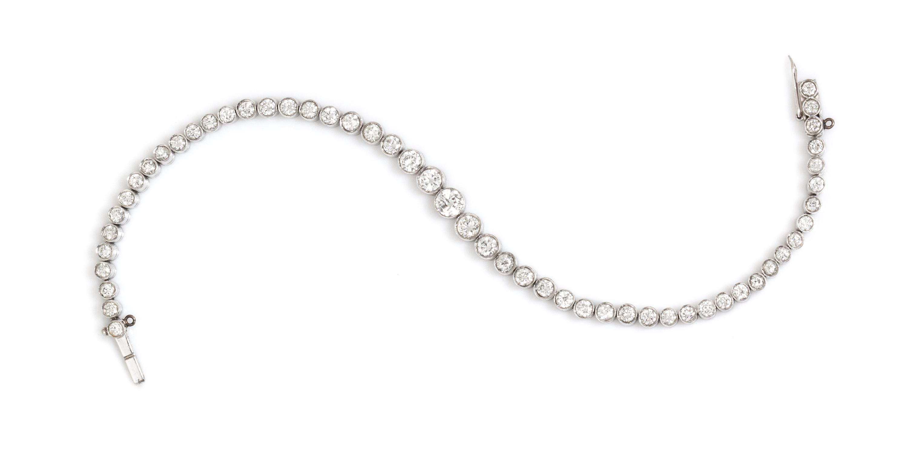 A Platinum and Diamond Graduated Line Bracelet, 9.70 dwts.