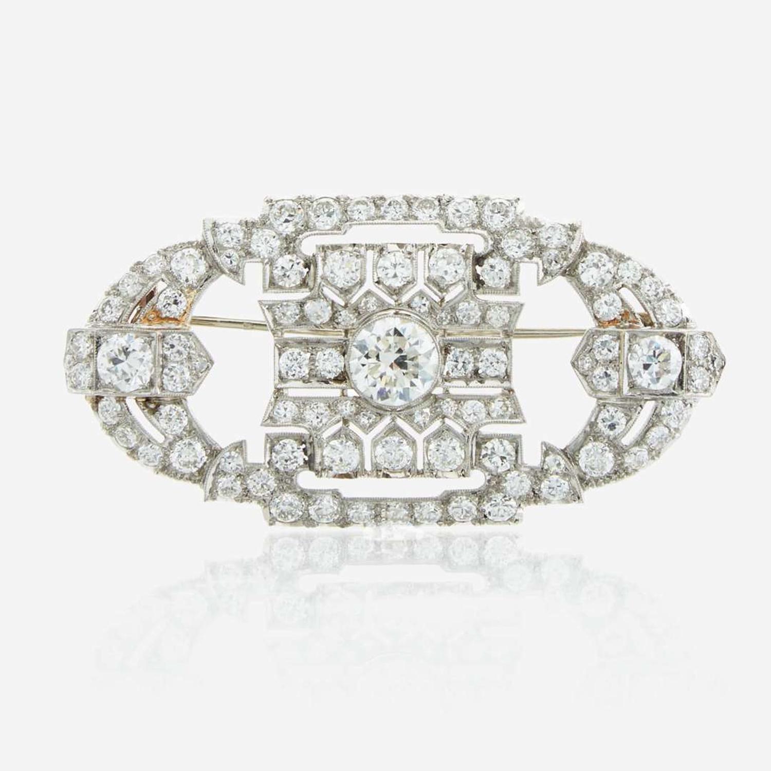 An Art Deco diamond and platinum brooch