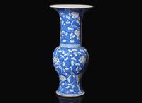A Chinese blue and white porcelain "Phoenix-tail" vase, Kangxi period 青花鳳尾尊 清康熙