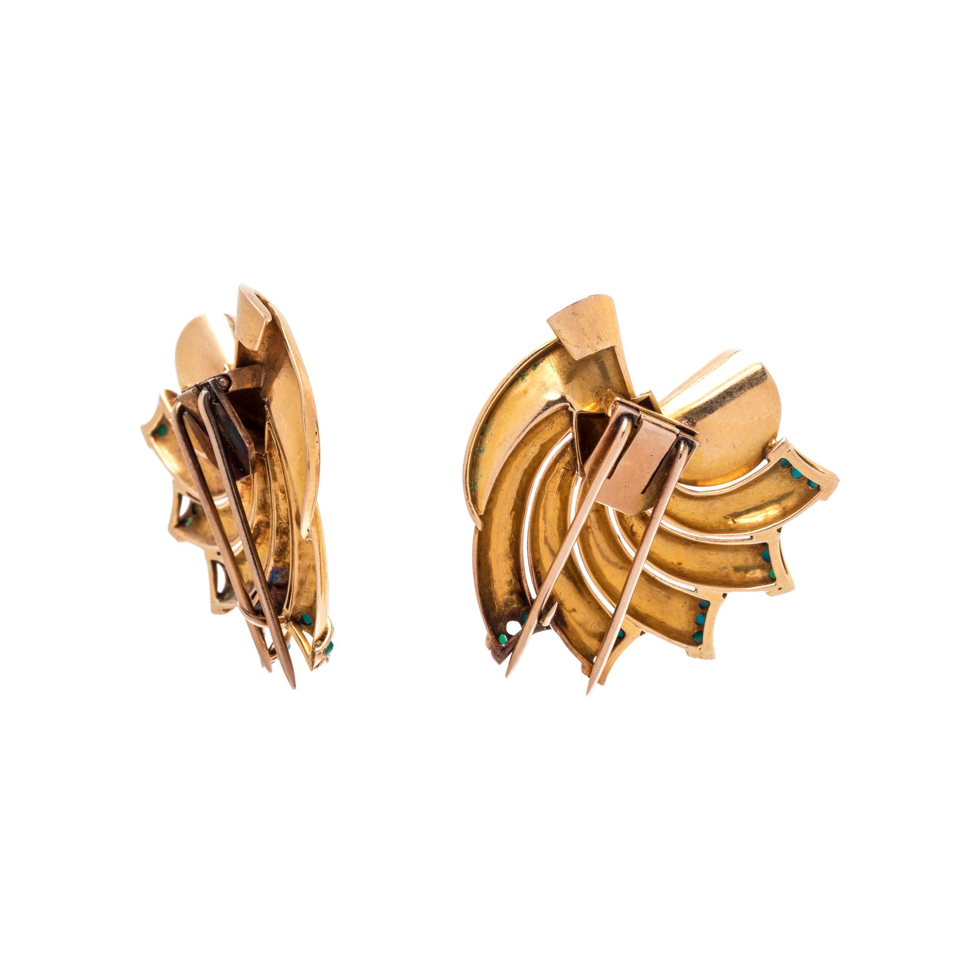 PAIR OF YELLOW GOLD AND TURQUOISE CLIP BROOCHES