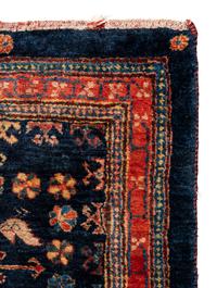 A Qashqai Wool Runner