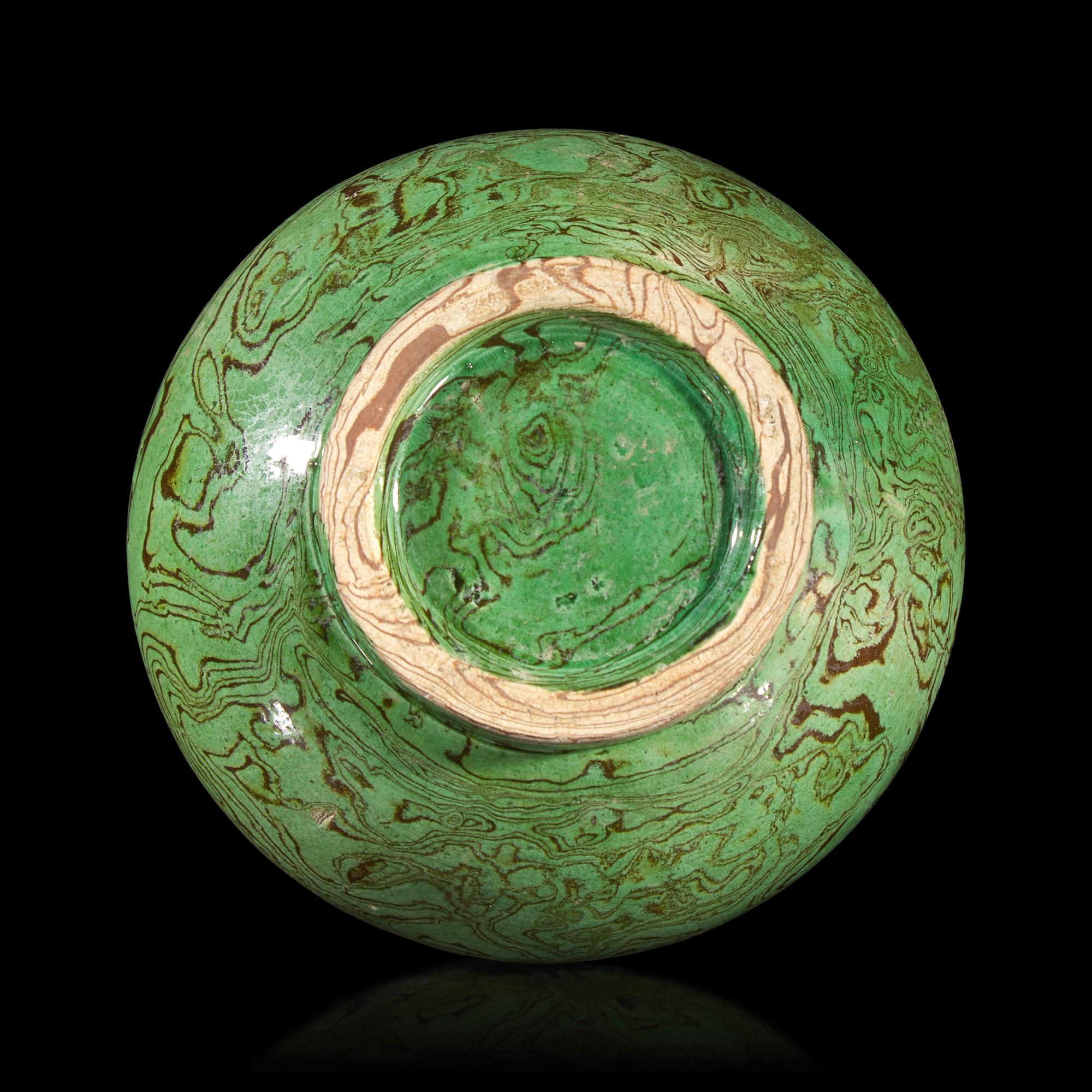 A Chinese Green Glazed Marbled Pottery Jar — 綠釉攪胎罐