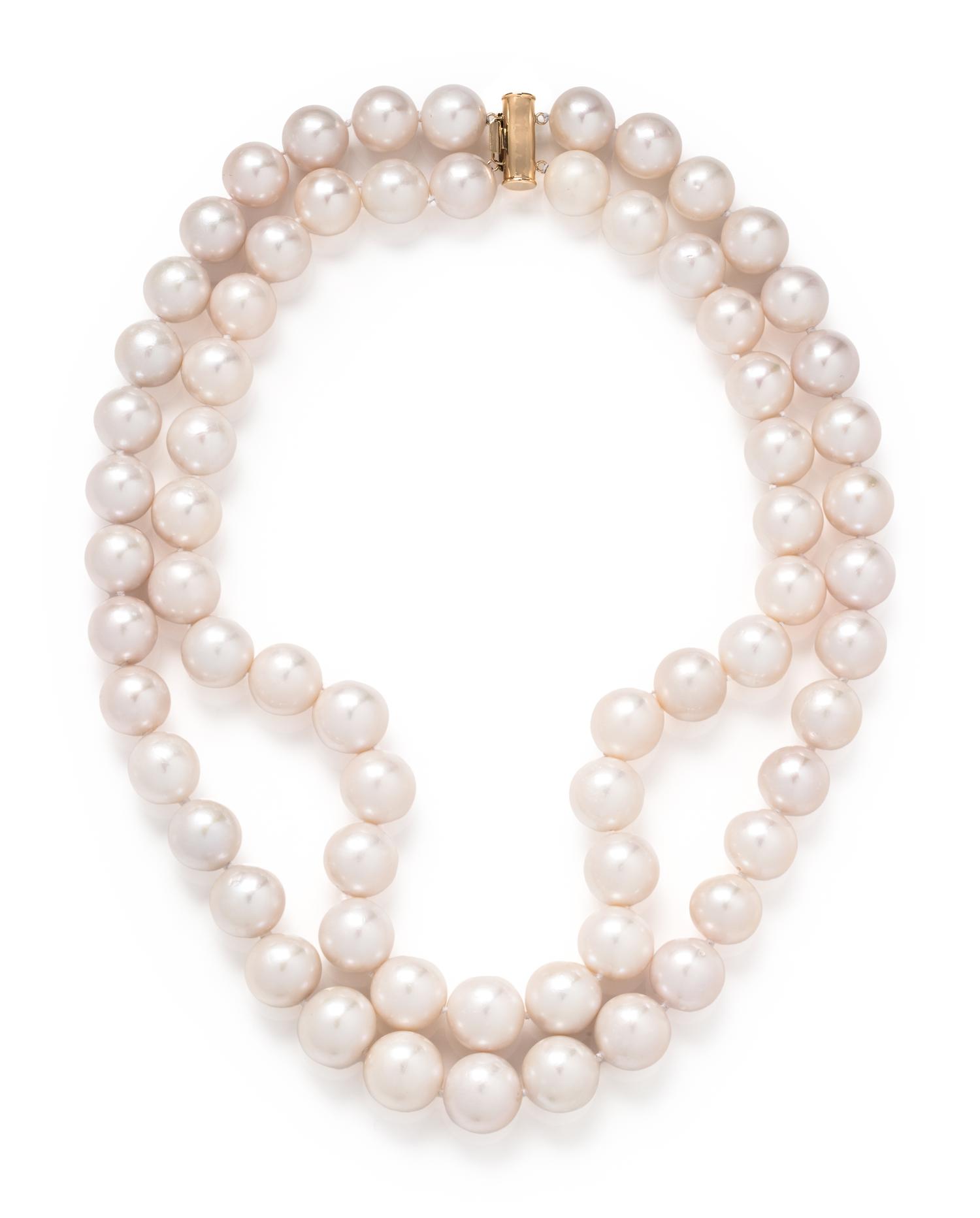 CULTURED SOUTH SEA PEARL NECKLACE