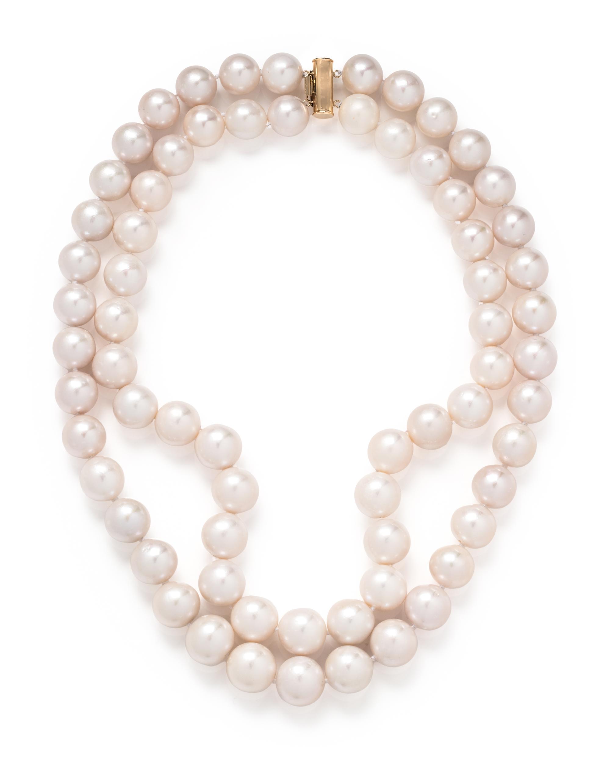 CULTURED SOUTH SEA PEARL NECKLACE