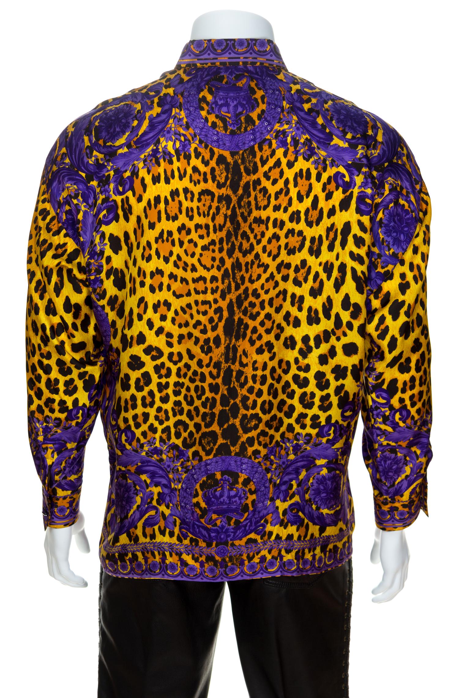 A Gianni Versace Silk Print Shirt, Size 48.