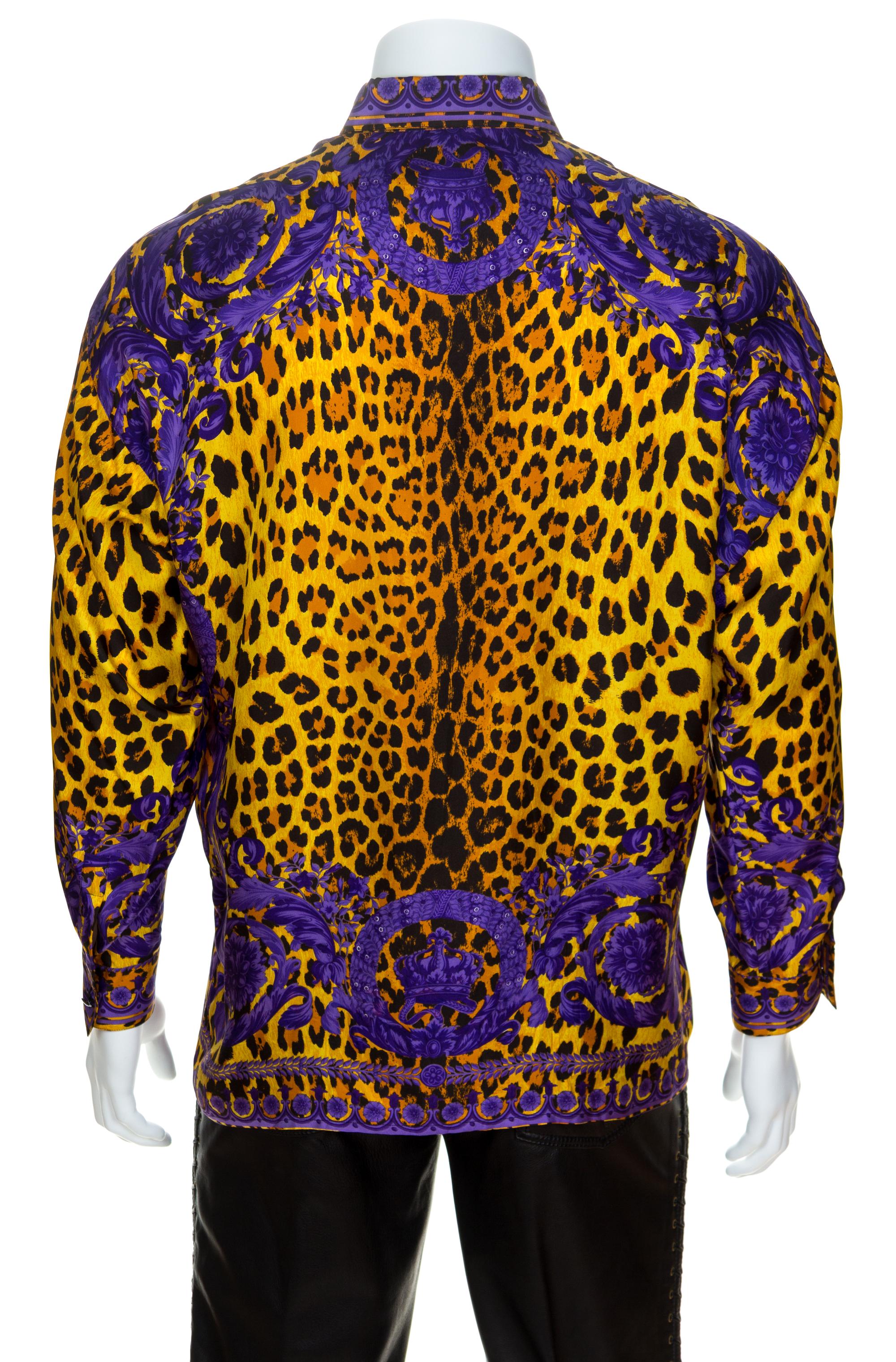A Gianni Versace Silk Print Shirt, Size 48.