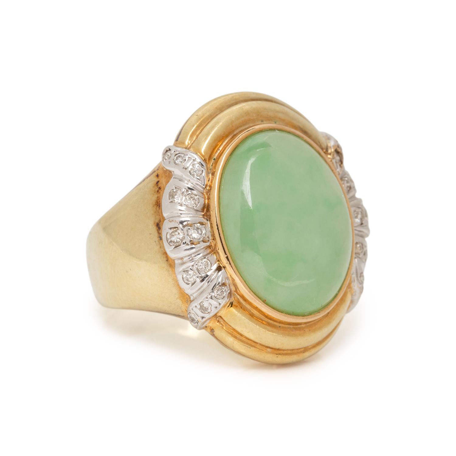YELLOW GOLD, JADE, AND DIAMOND DEMI PARURE