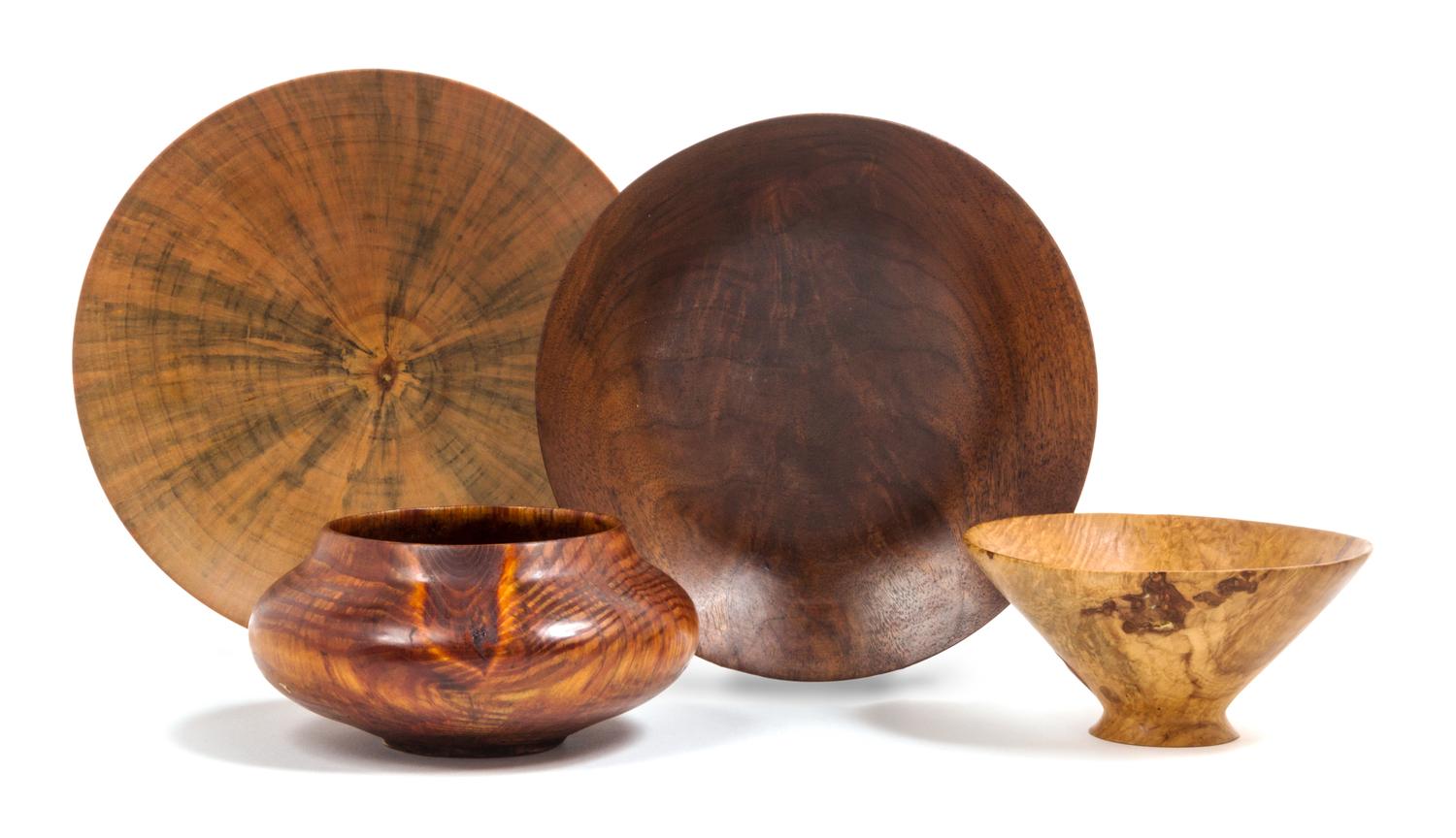 American, SECOND HALF 20TH CENTURY, a collection of four studio made wood objects, comprising 2 bowls and 2 plates