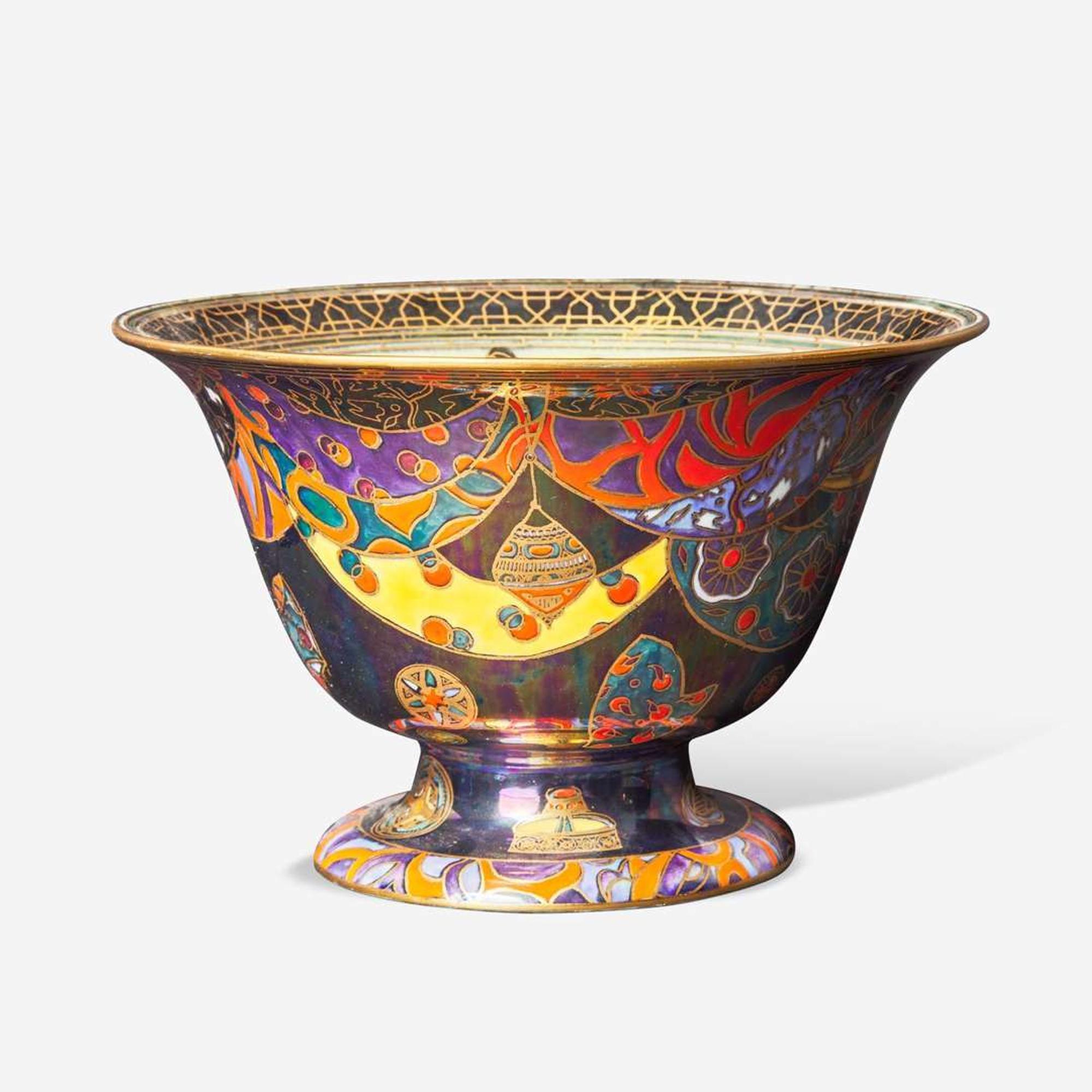 A Wedgwood Fairyland Lustre Antique Center Bowl UK, circa 1925