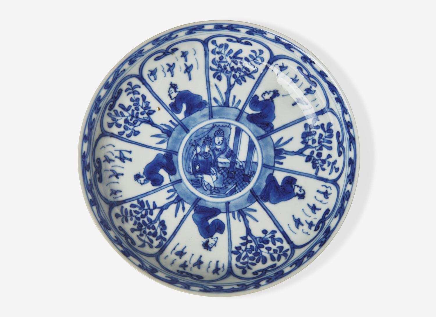 A Small Chinese Export Blue and White Porcelain Saucer Dish