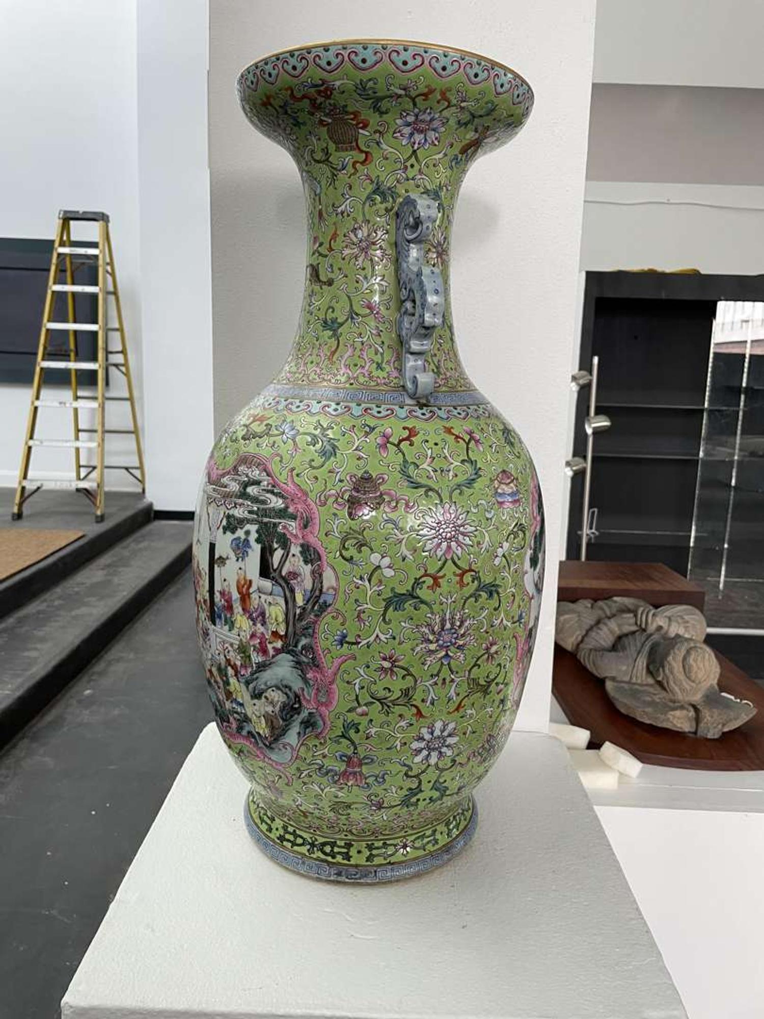 A large Chinese famille rose-decorated "Boys" Vase 粉彩嬰戲圖開光雙耳大瓶 Jiaqing mark ???