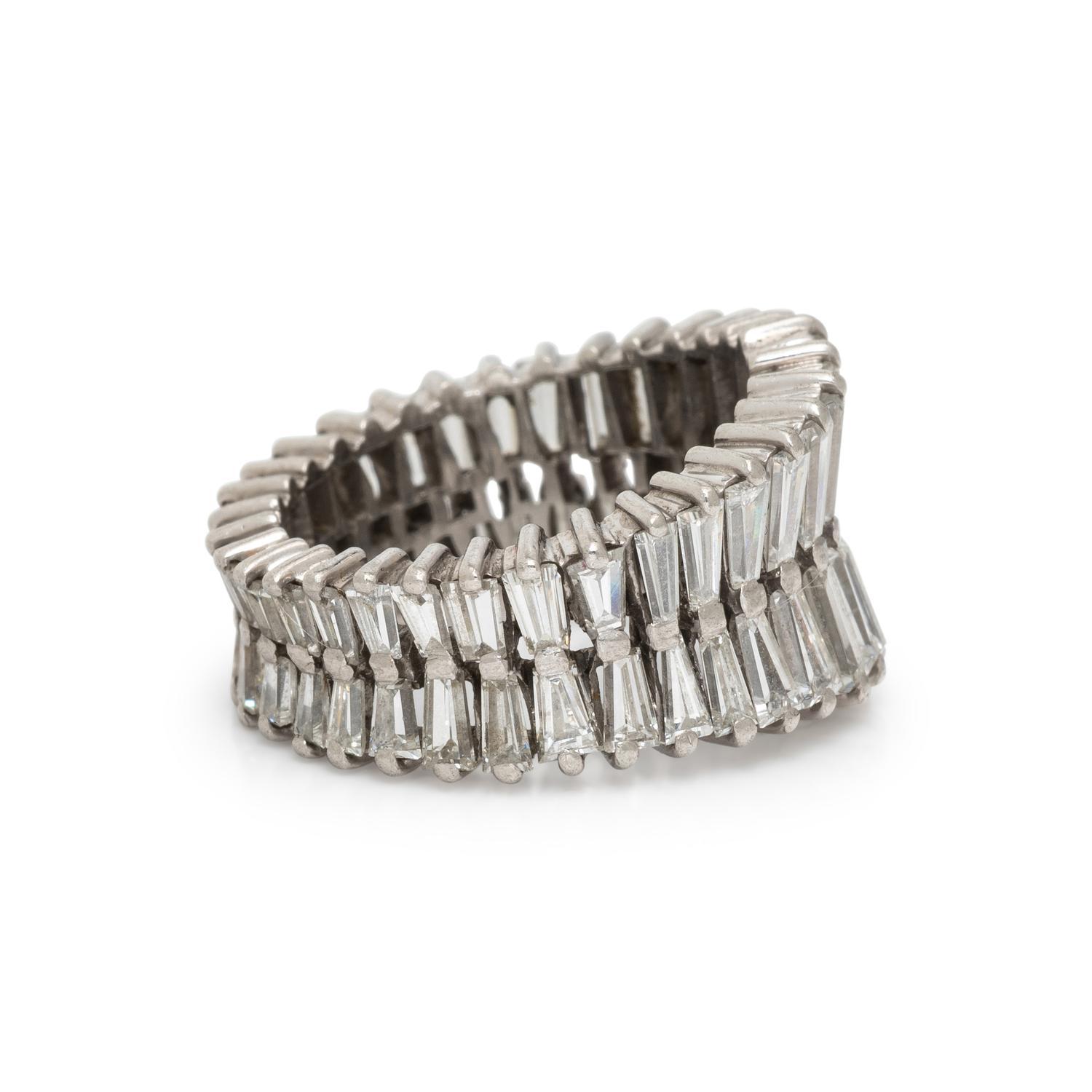 TAPERED BAGUETTE DIAMOND AND PLATINUM RING