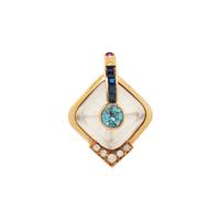 CARVED ROCK CRYSTAL, MULTIGEM AND DIAMOND PENDANT/BROOCH