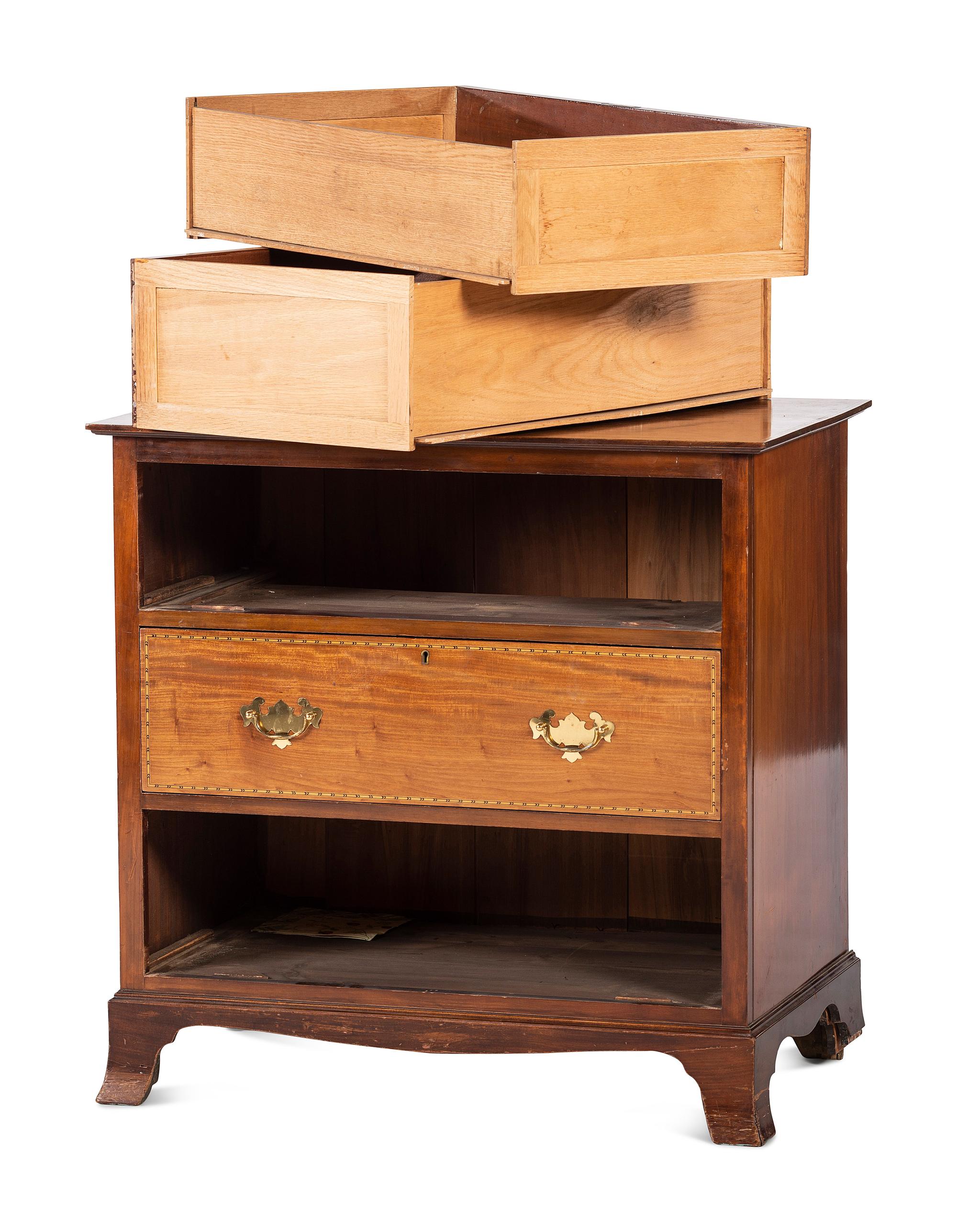 A Federal Style Inlaid Mahogany Chest of Drawers