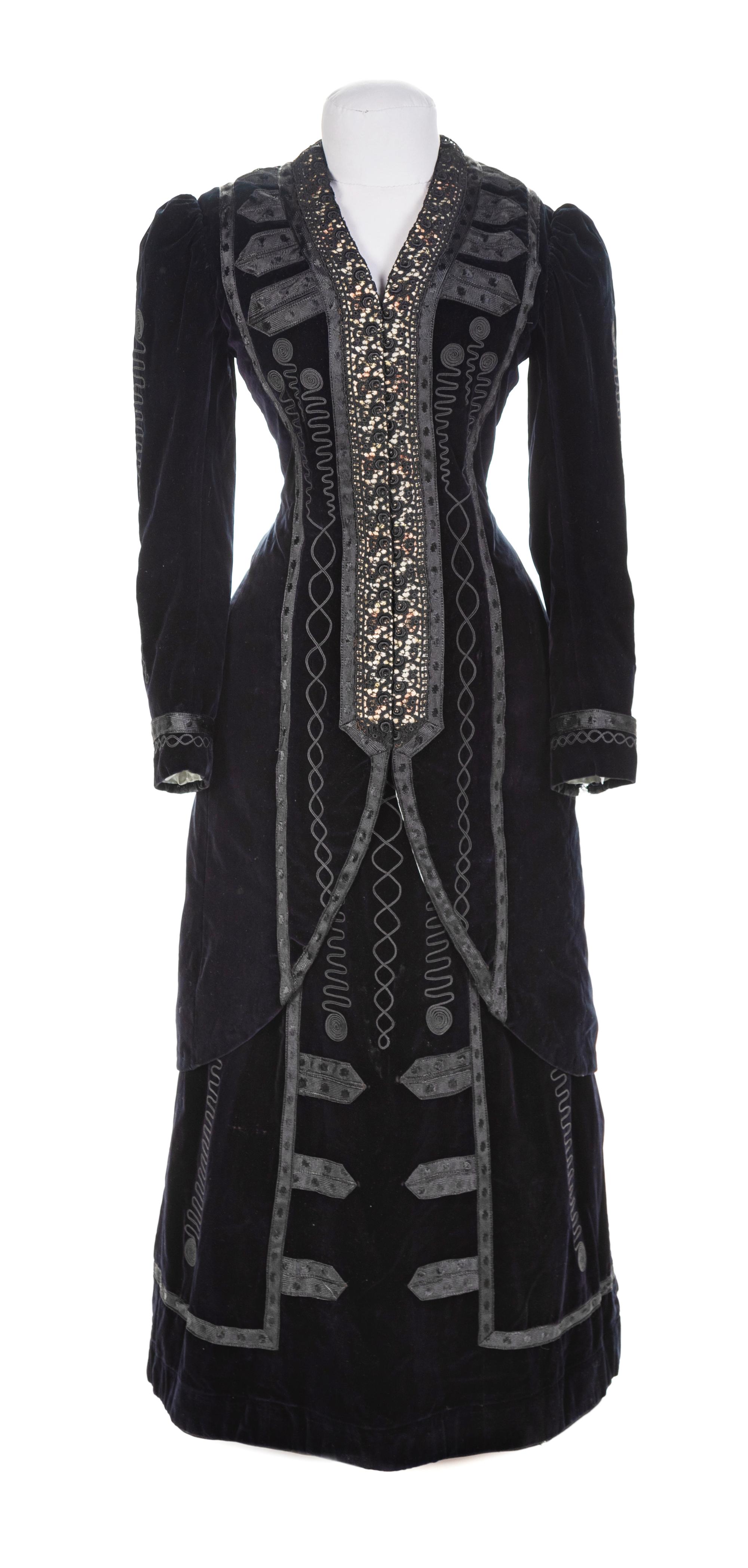 Day Suit in Midnight Blue Velvet, 1910s