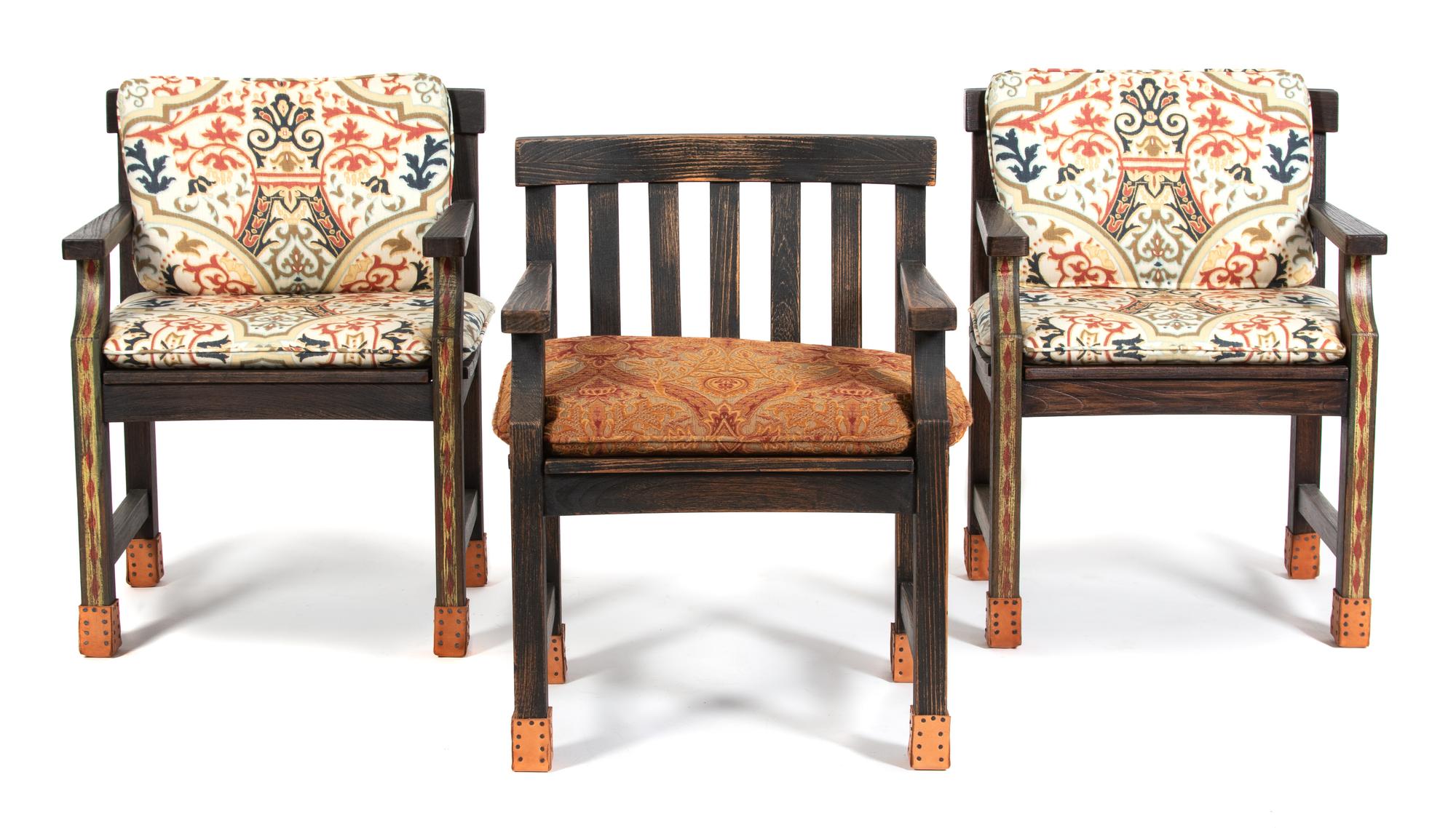 A Set of Eight Mizner Style Painted Armchairs Height 32 1/4 x width 23 x depth 19 inches. — 20TH CENTURY