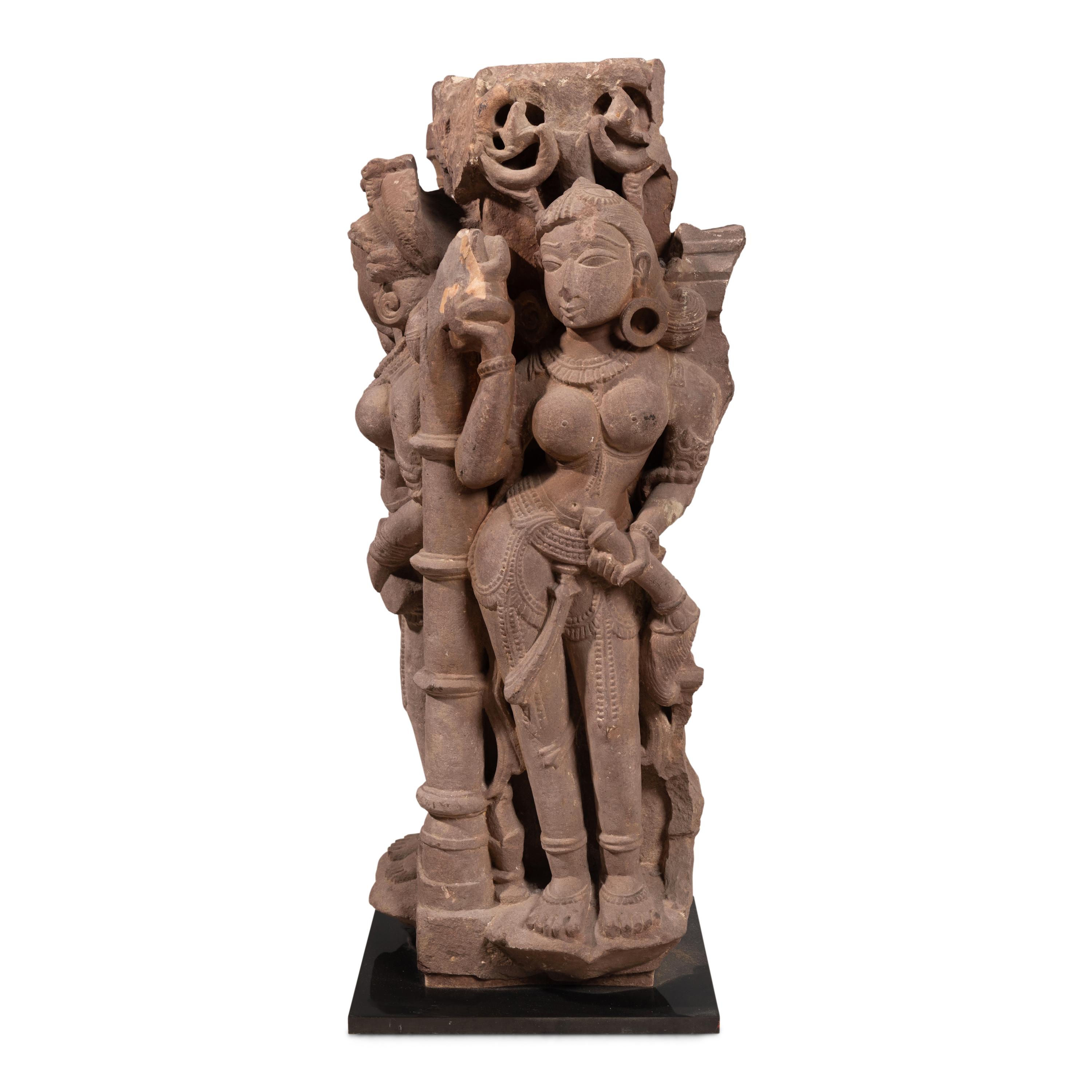 An Indian Sandstone Sculpture, Rajasthan or Madhya Pradesh, Mid 12th Century — 十二世紀中葉 印度拉贾斯坦邦或中央邦 砂岩女神像