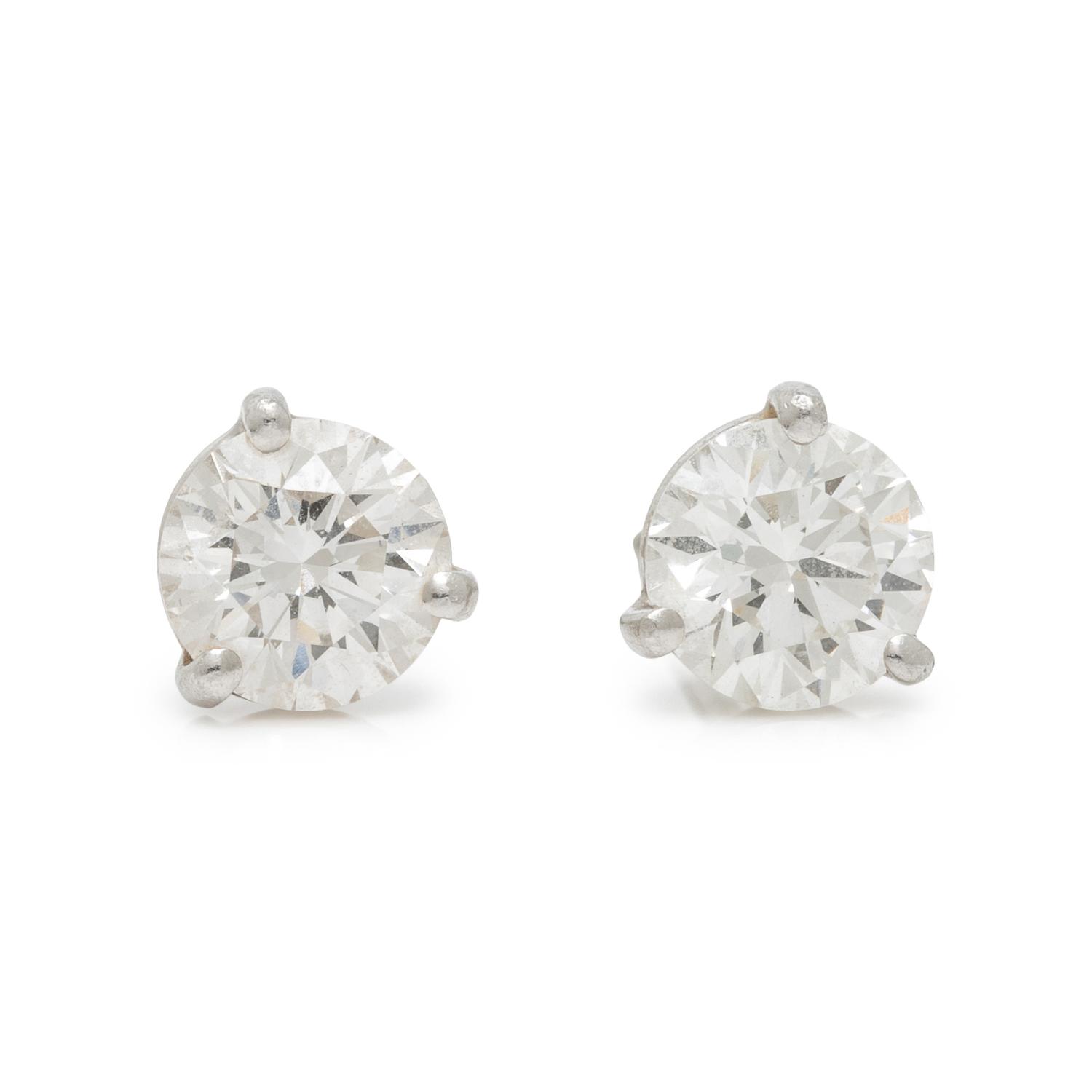 DIAMOND STUD EARRINGS