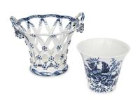 A Collection of Worcester Porcelain Articles
