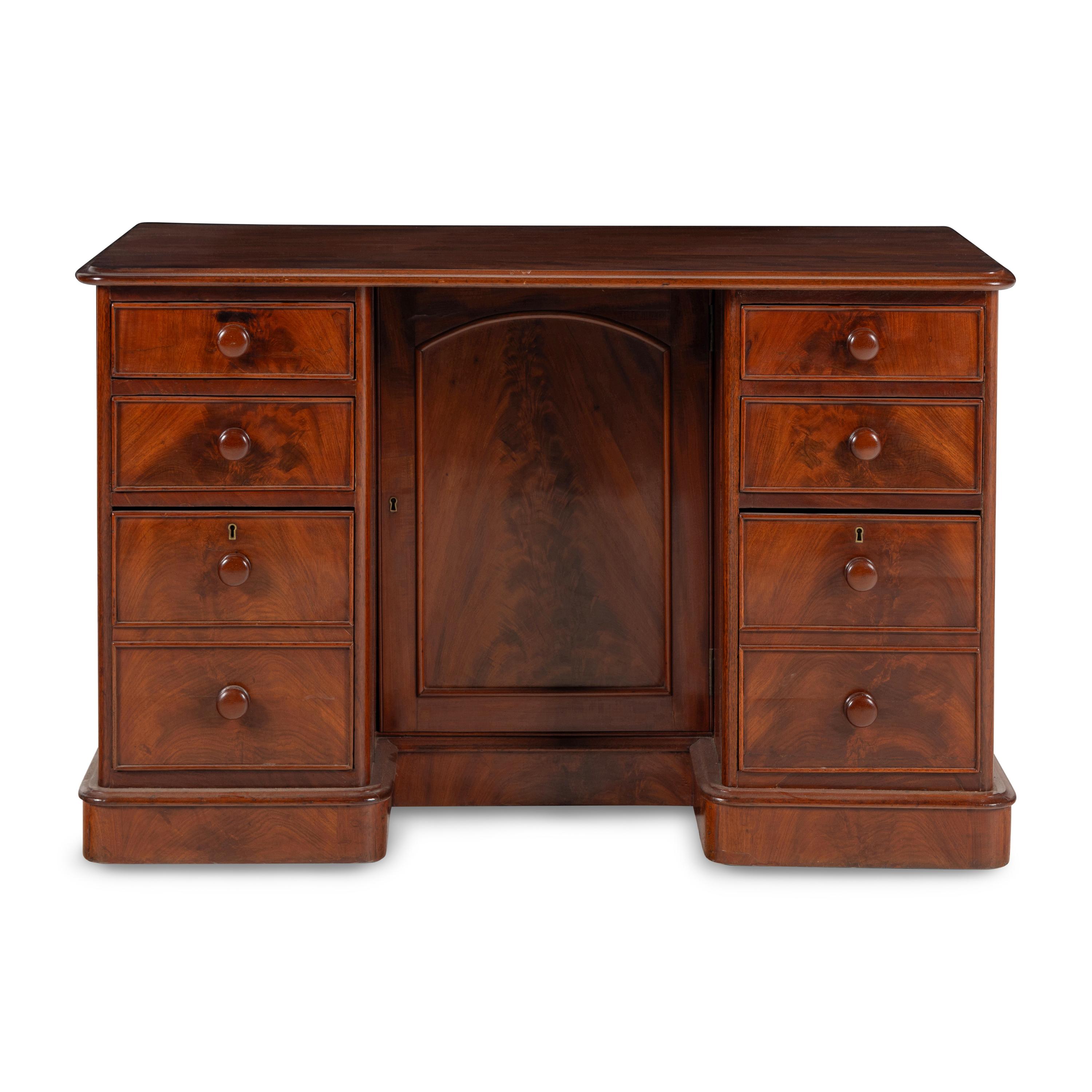 A William IV Mahogany Kneehole Desk