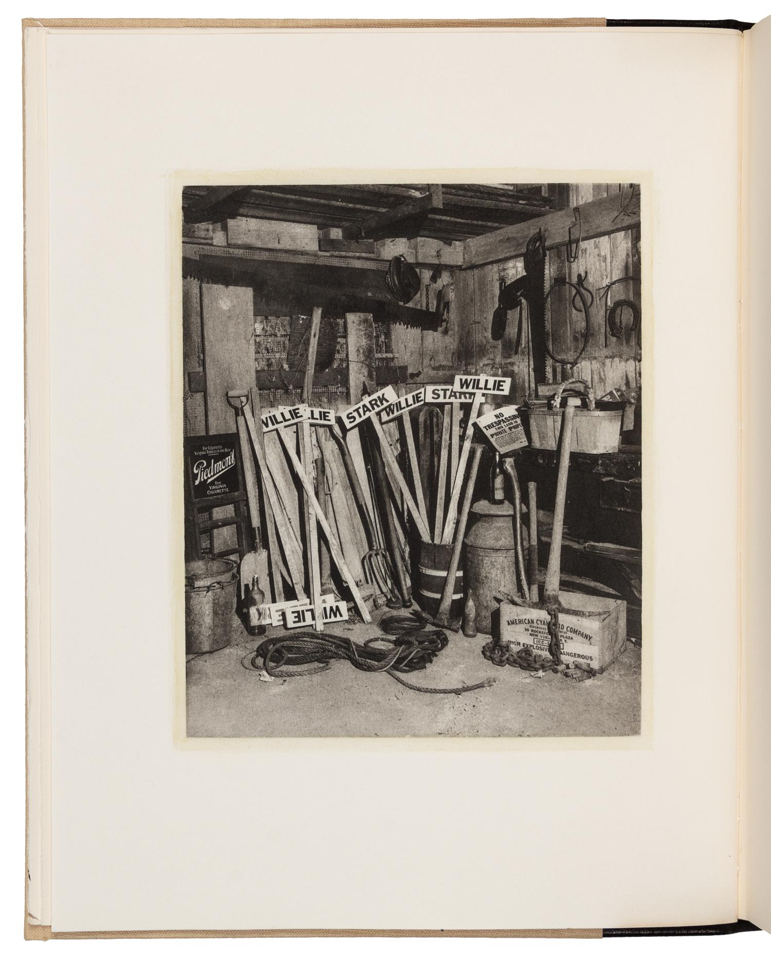 [LIMITED EDITIONS CLUB]. WARREN, Robert Penn (1905-1989). All the King's Men. New York: Heritage Printers for The Limited Editions Club, 1989.