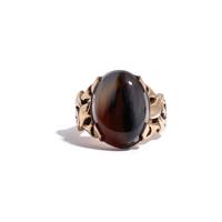 ANTIQUE, YELLOW GOLD AND AGATE RING
