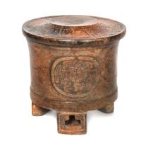 Maya Lidded Tripod Vessel Height 7 x diameter 7 inches