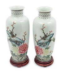 A Pair of Chinese Famille Rose Porcelain Vases