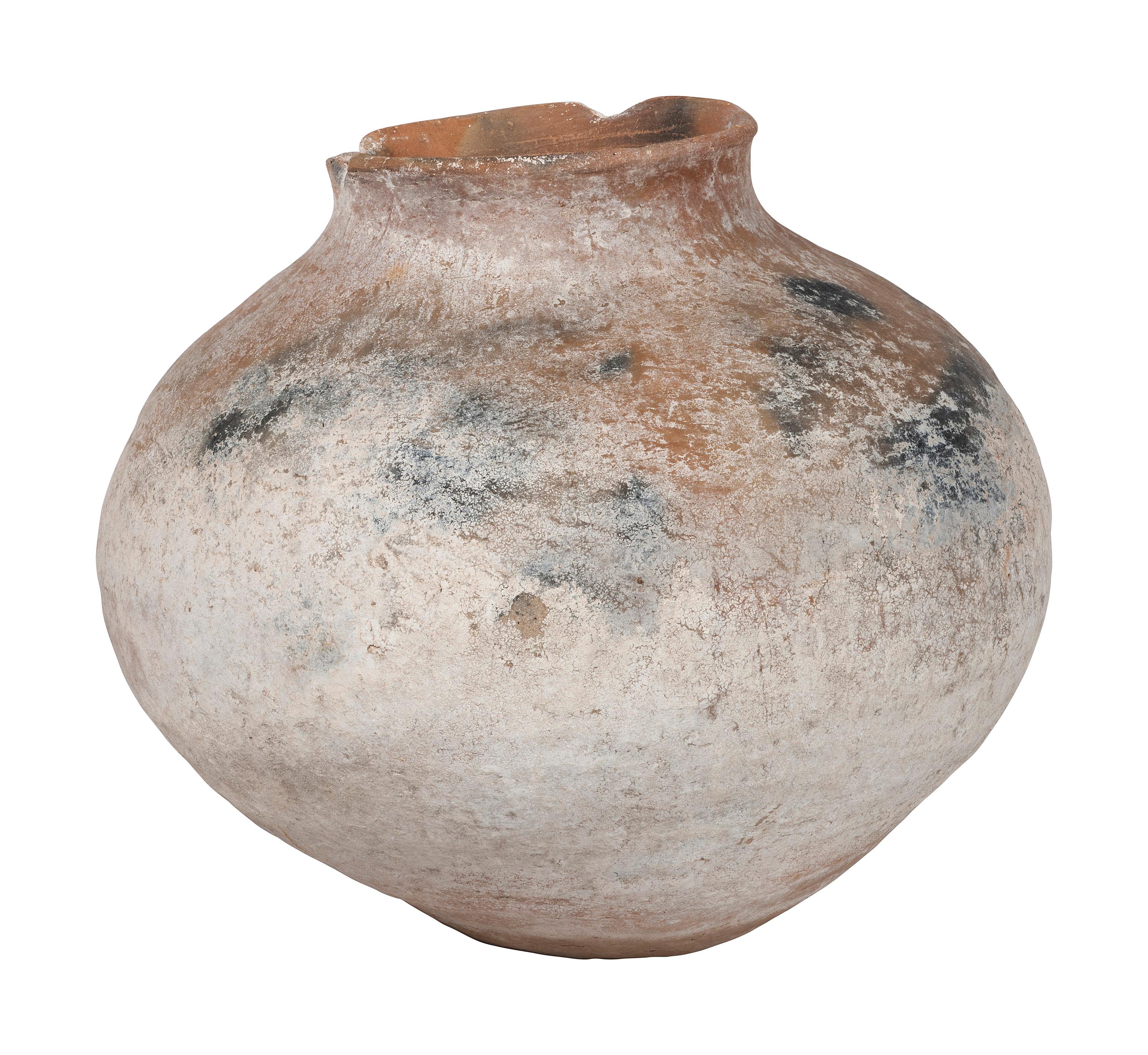 Southwestern Utilitarian Pottery Vessels, Pair