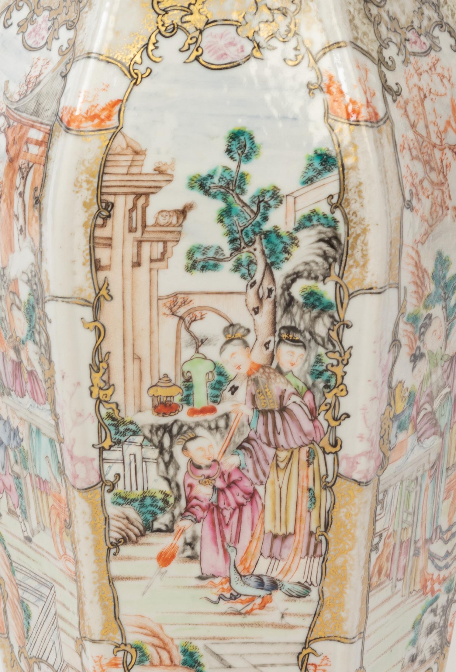 A Chinese Export Porcelain Vase